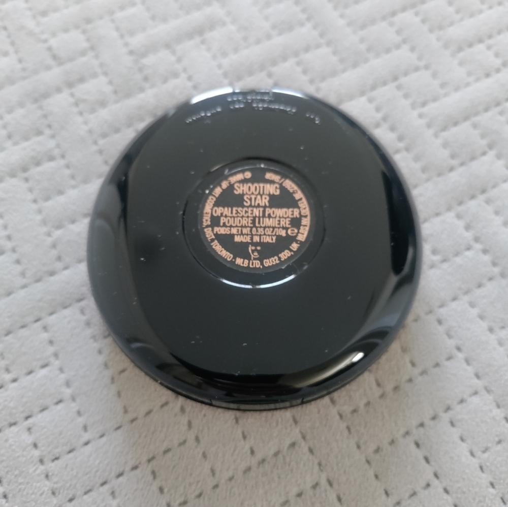 Mac Cosmetics Opalescent Powder "Shooting Star✨" Limited Edition Highlighter - Picture 2 of 3